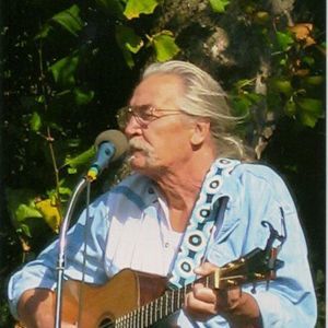 Meet your Posher, Dennis